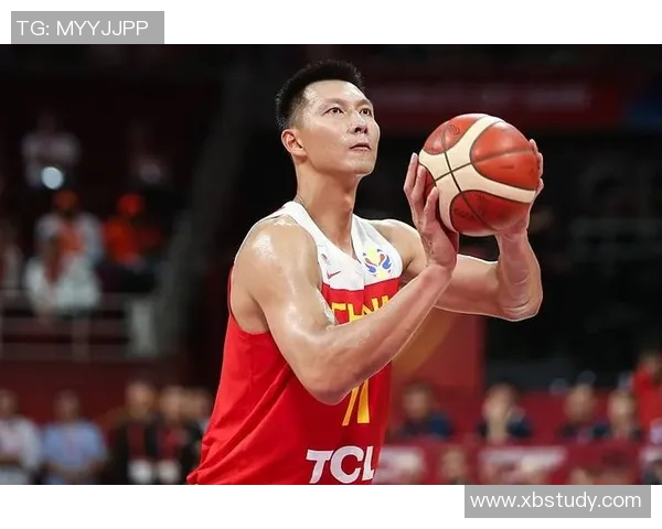 易建联的篮球传奇之路：从CBA明星到国际赛场的闪耀时刻