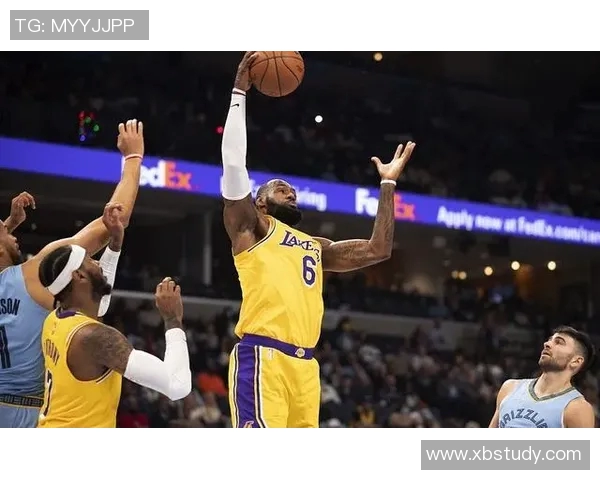 湖人对决热火激战正酣球迷期待精彩瞬间与逆转奇迹