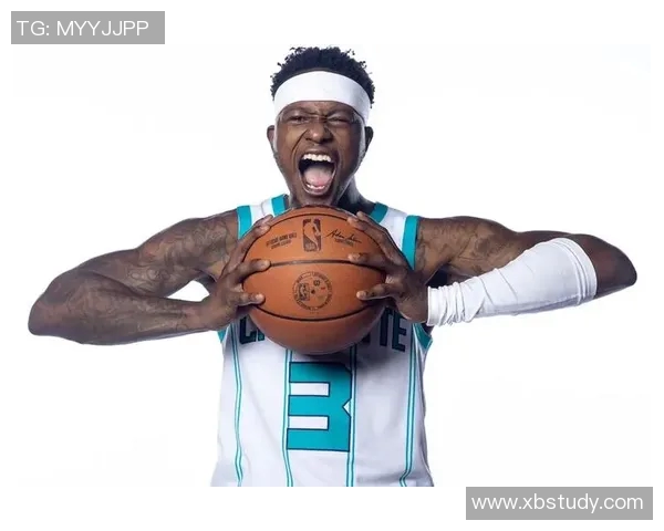 特里罗齐尔的篮球之路与成长历程探讨