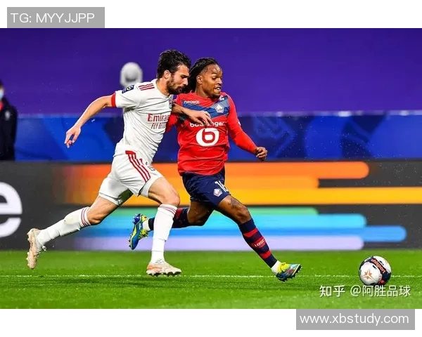 里尔主场迎战斯特拉斯堡争夺法甲积分榜重要胜利