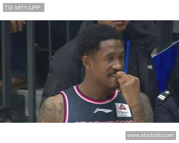 马尚布鲁克斯的篮球之路与职业生涯的精彩瞬间回顾与展望