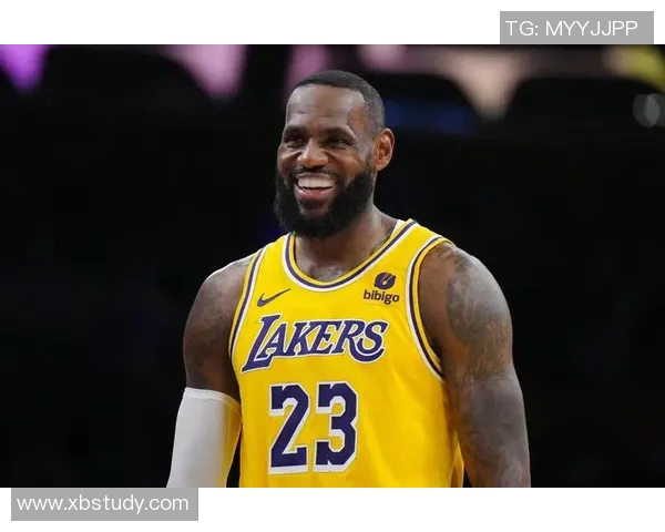 雷霆与湖人季后赛第五场激战回顾与精彩瞬间分析