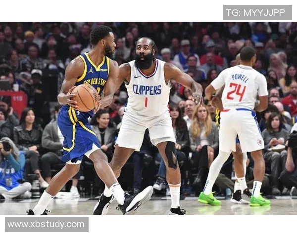 2016年NBA季后赛勇士与快船激战回顾及精彩瞬间分析