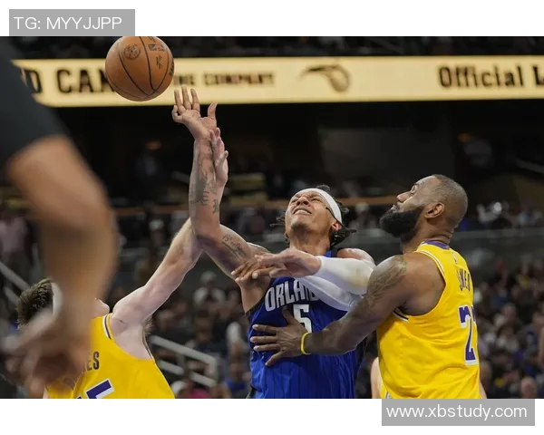 马刺与太阳激战11月15日NBA赛场精彩对决引人瞩目 马刺与太阳激战11月15日NBA赛场精彩对决引人瞩目