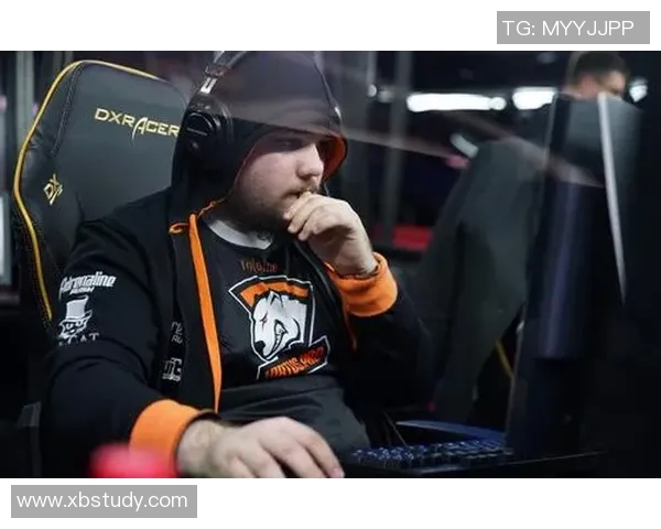 卡马斯与塞兹兰激战正酣谁将成为本场比赛的胜者