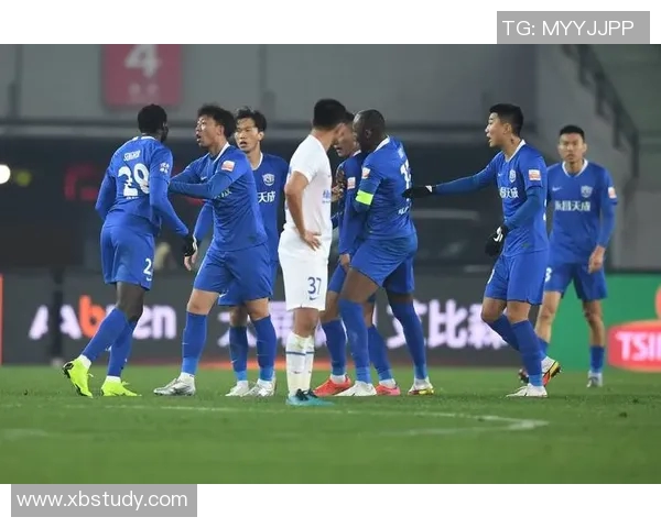 杭州足球队耐力变革引发热议助力球队在赛场上迎接新挑战